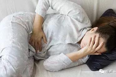 女性跑步后有点出血怎么治,女子夜跑后休克倒地原因为何