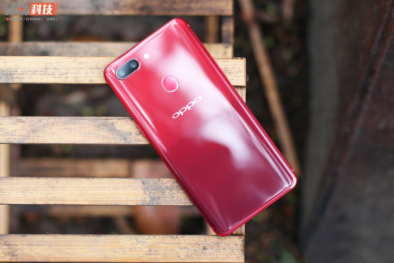 oppor15梦镜版星云渐变,oppor15渐变色怎么样