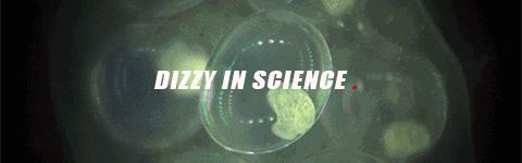 面对产科医生不许结婚生子的无理规定，她说：那我就一辈子不嫁！