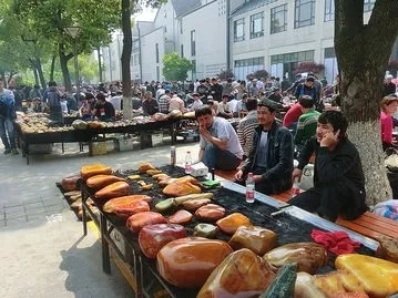 最齐全的全国奇石交易市场 (最真实的奇石市场在哪儿呢)