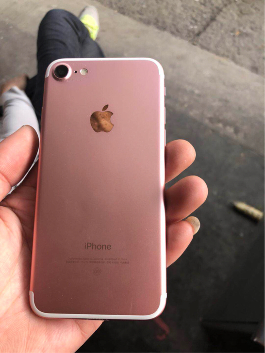 两千元捡漏！网友仅用1999收到国行iPhone7，系统还是iOS10