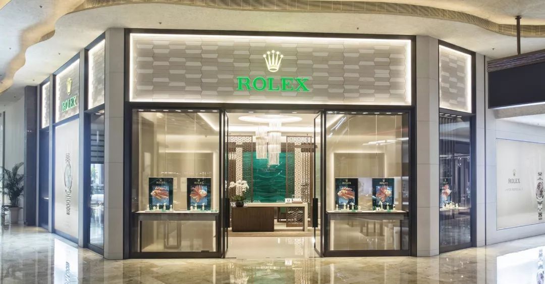 香奈儿能成为奢侈品吗,香奈儿经典手袋价格突破8万