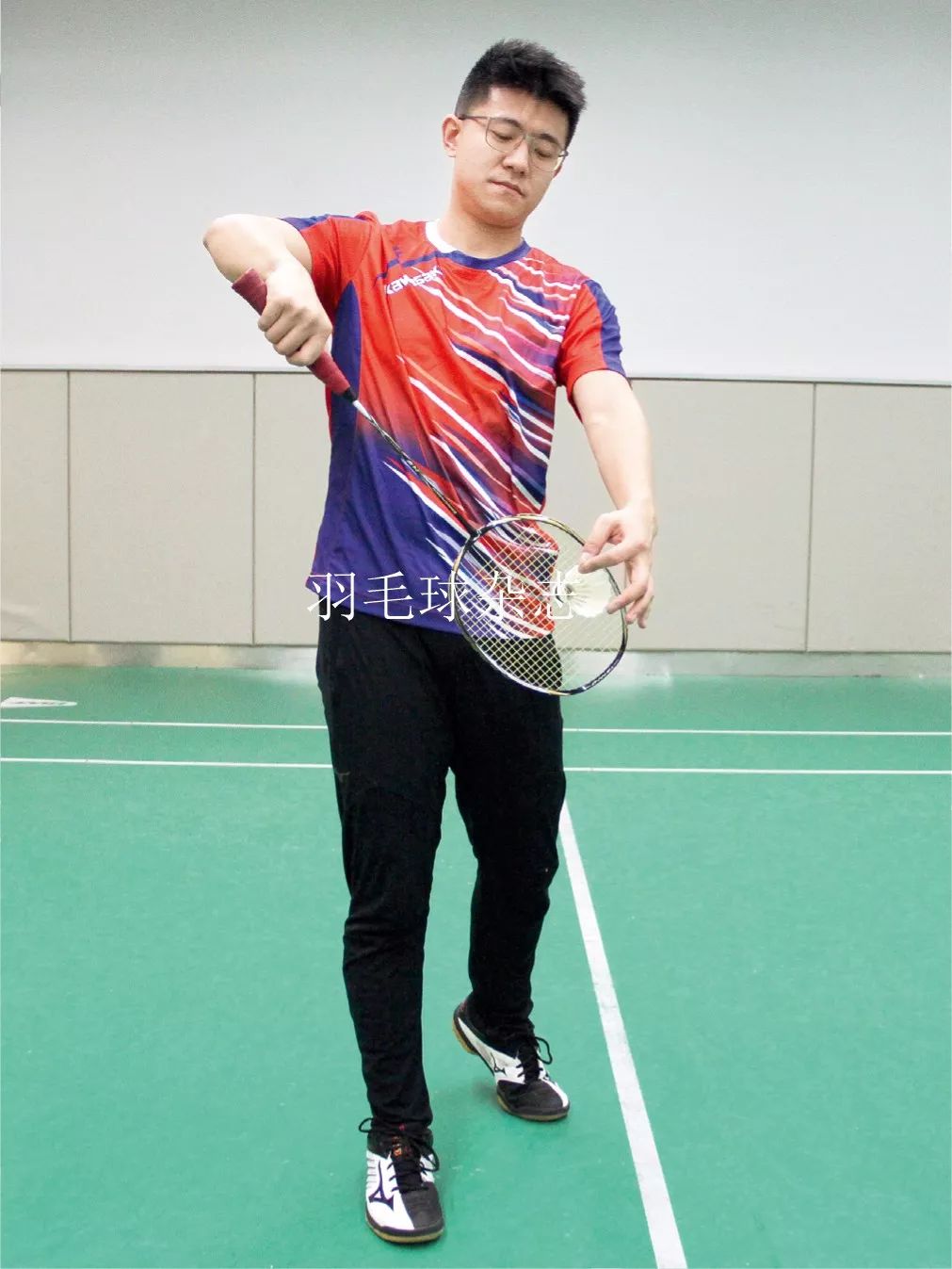 横拍反手攻球错误动作及纠正方法,反手攻球练习方法及常见错误纠正