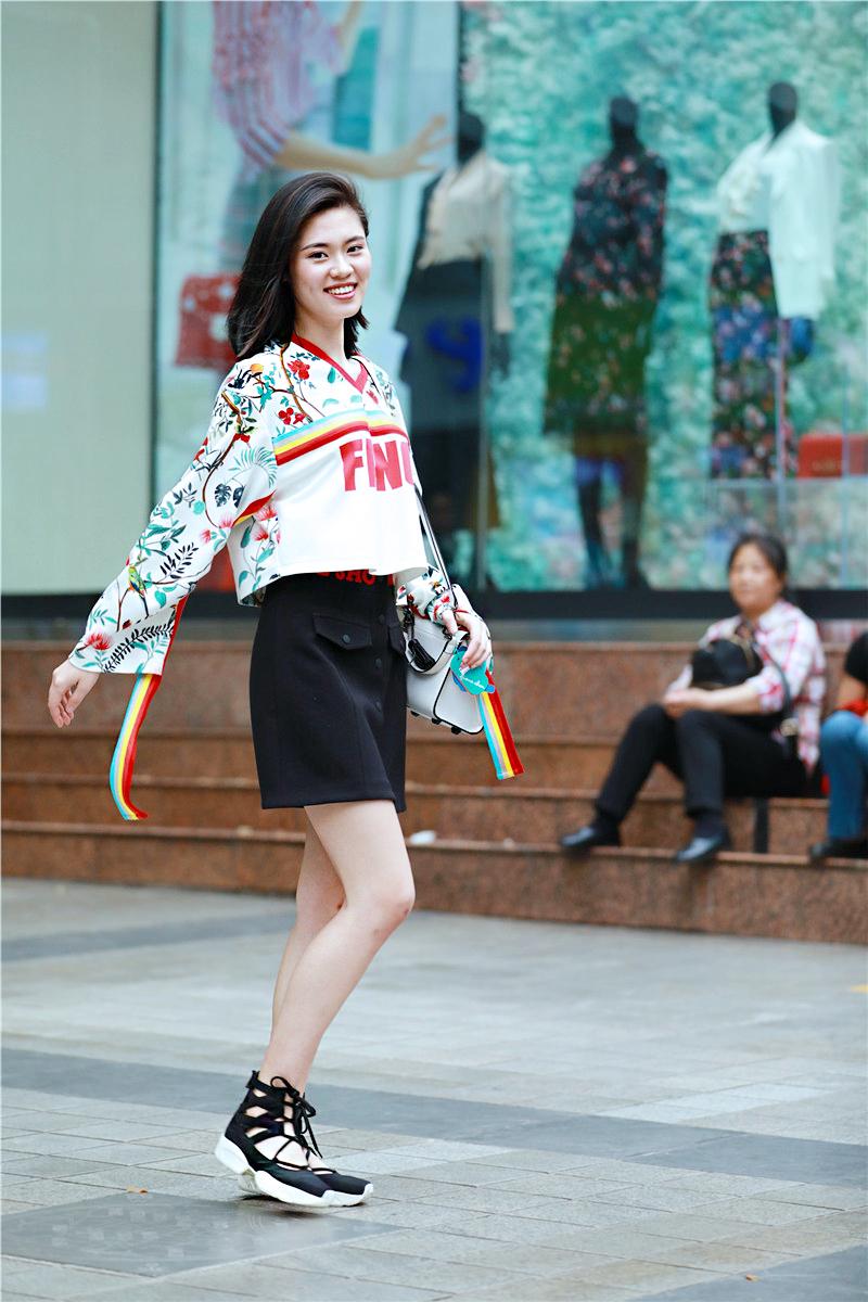 又到了去看蓝花楹的季节,又到了看风景的季节