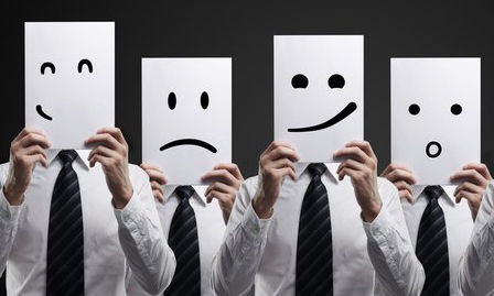 足球守门被爆头,足球守门员被爆头