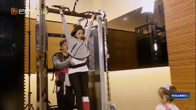 妈妈是超人3霍思燕去考试,妈妈是超人霍思燕当姥姥