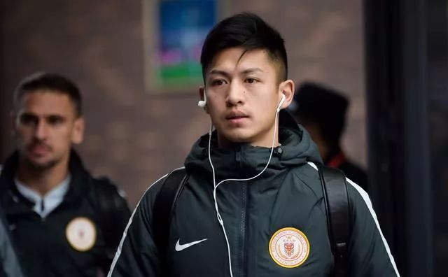 王楚还能踢球么,王楚现在还踢球吗