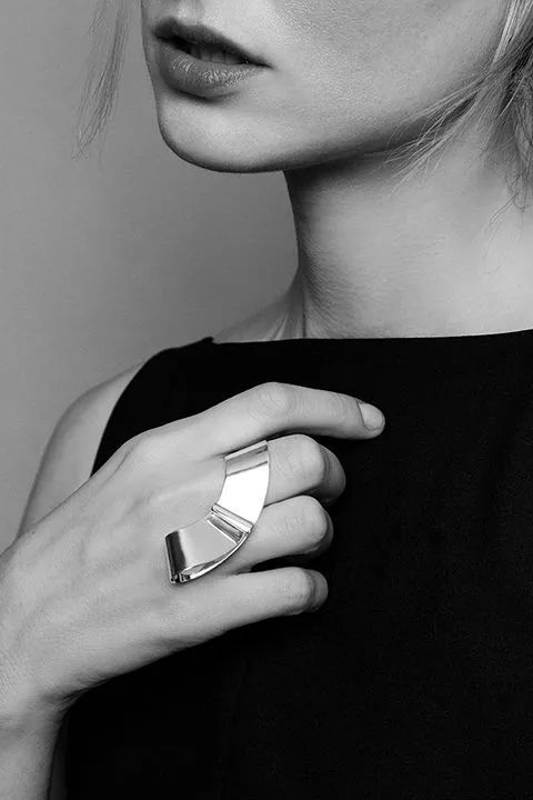 “婆婆妈妈“最爱的国产珠宝，真的只是土味傍身嘛？