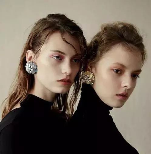 “婆婆妈妈“最爱的国产珠宝，真的只是土味傍身嘛？