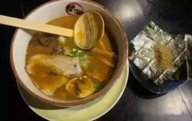 自从YoungHome全新亮相以来，打造了福州名副其实的全新美食圣地