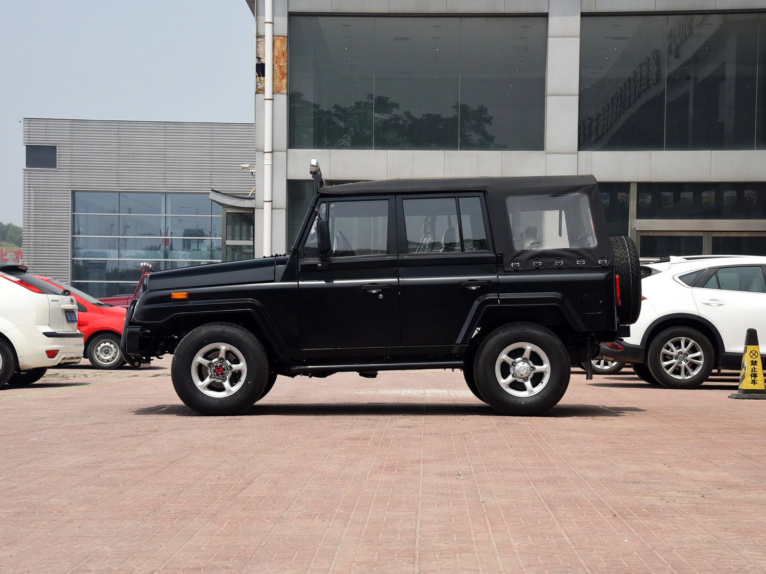 比牧马人好的吉普车,北汽战旗牧马人