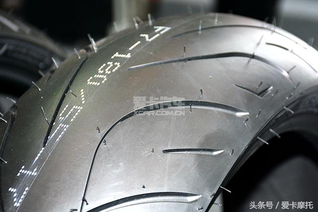 腾森壁虎和正新,腾森跟正新建大哪个好