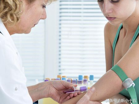 孕酮低hcg下降保胎还有希望吗,hcg低是不是就没有胎心