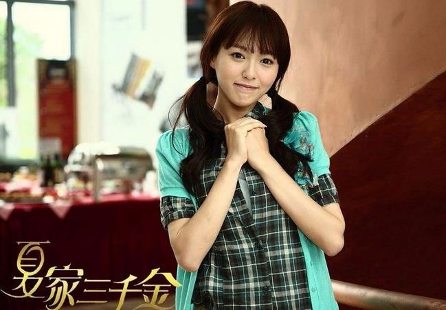 夏家三千金唐嫣戚薇是亲姐妹吗,夏家三千金演员今昔对比唐嫣戚薇