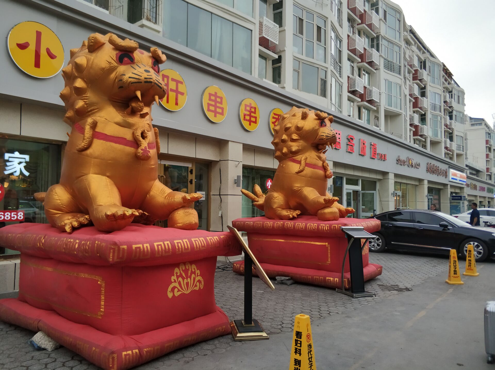 乌鲁木齐街头十大祥瑞瑞兽，哪家最V5？