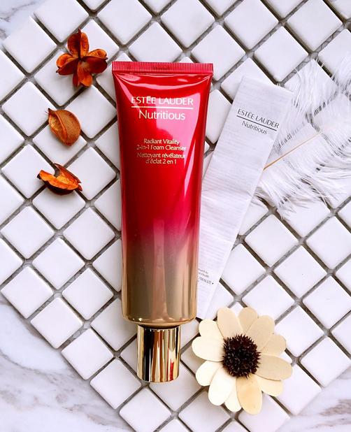 雅诗兰黛红石榴洗面奶真假对比 (雅诗兰黛红石榴洗面奶辨真假)