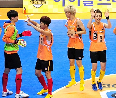 鹿晗的阳光少年叫什么,鹿晗足球梦想