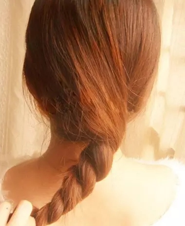 盘发简单发型教程,韩式温婉淑女盘发新娘