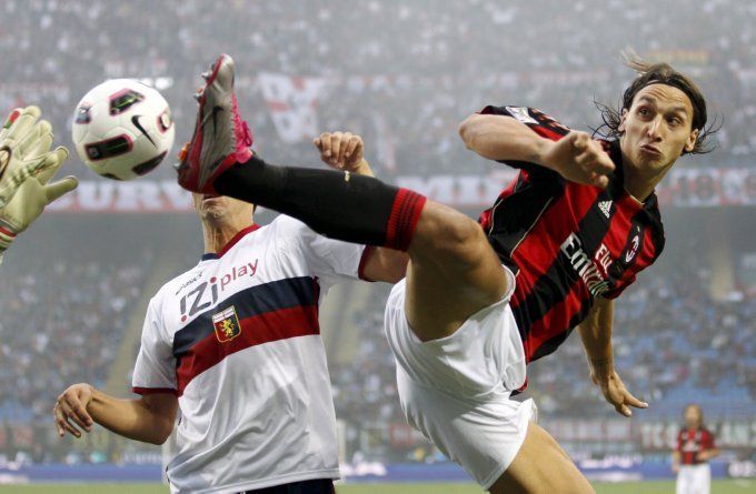 伊布下腰停球挑战,伊布停球转身教学视频