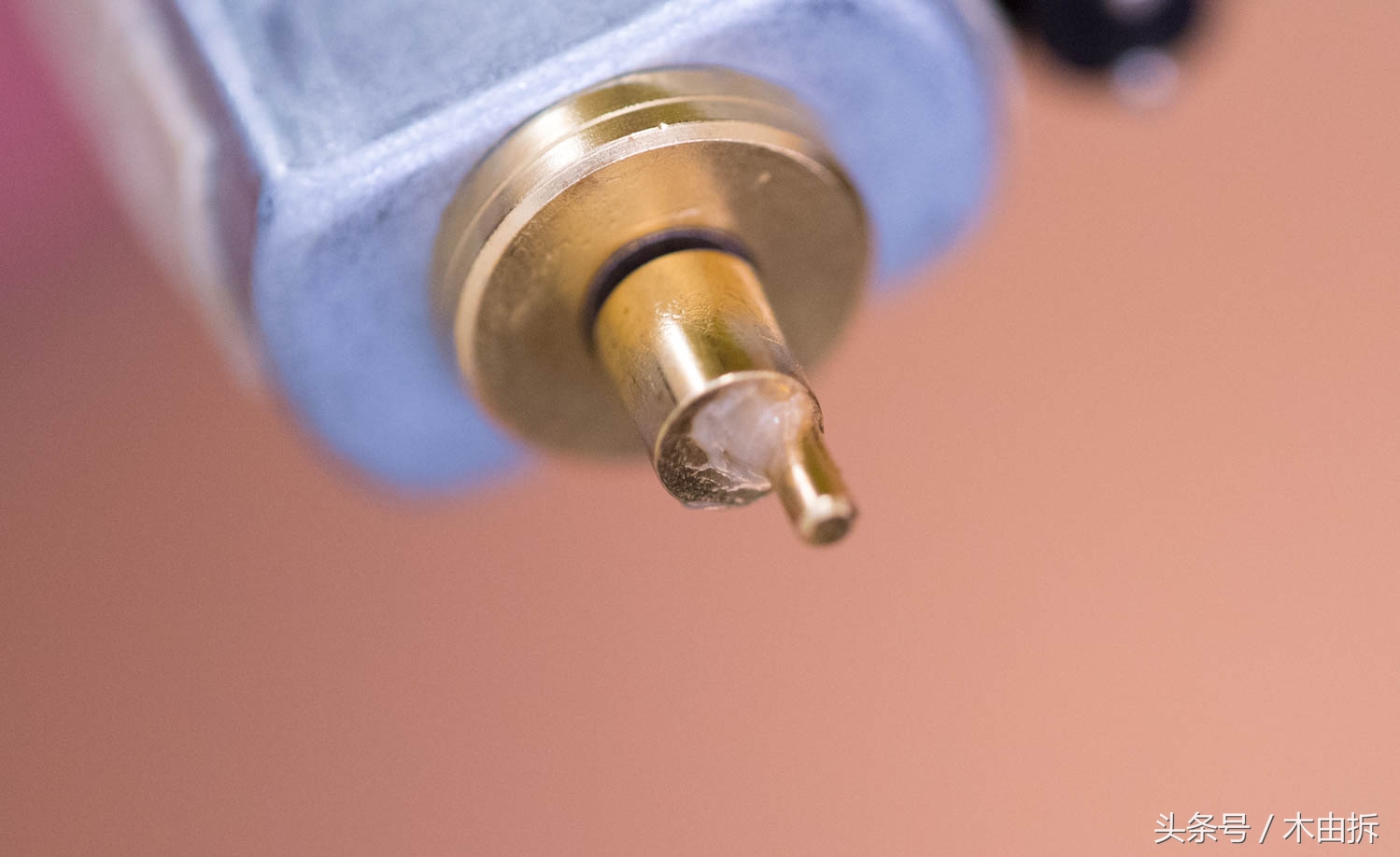 199元小米便携式电动剃须刀拆解