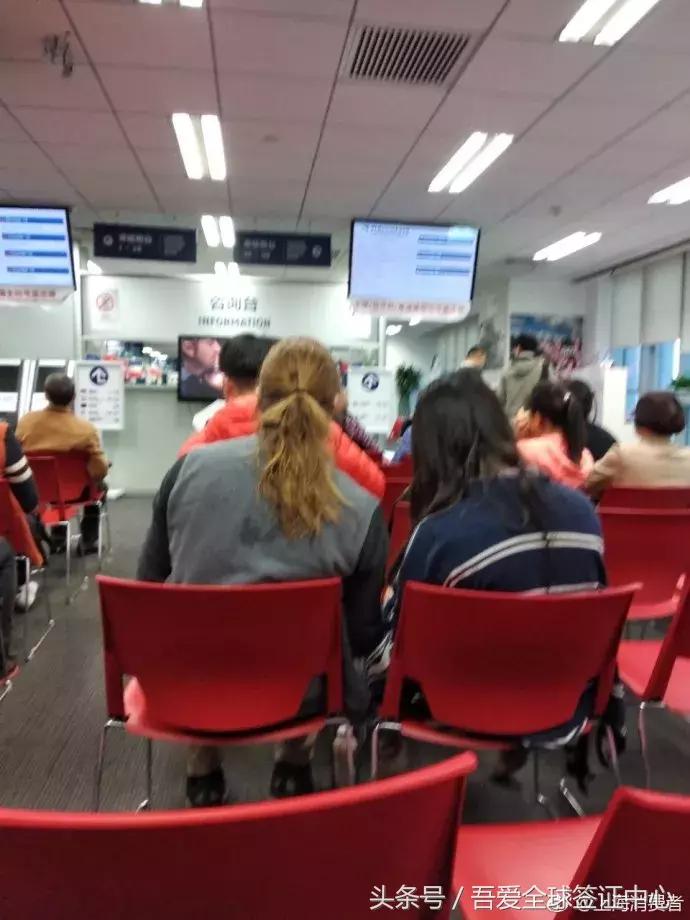 大使馆收签证费多少钱,快递费65正常吗