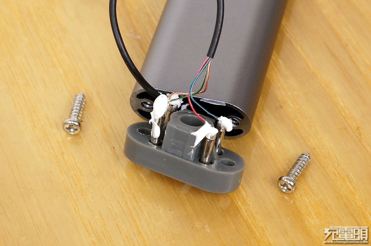 摩米士无线充电台灯,摩米士momax10000