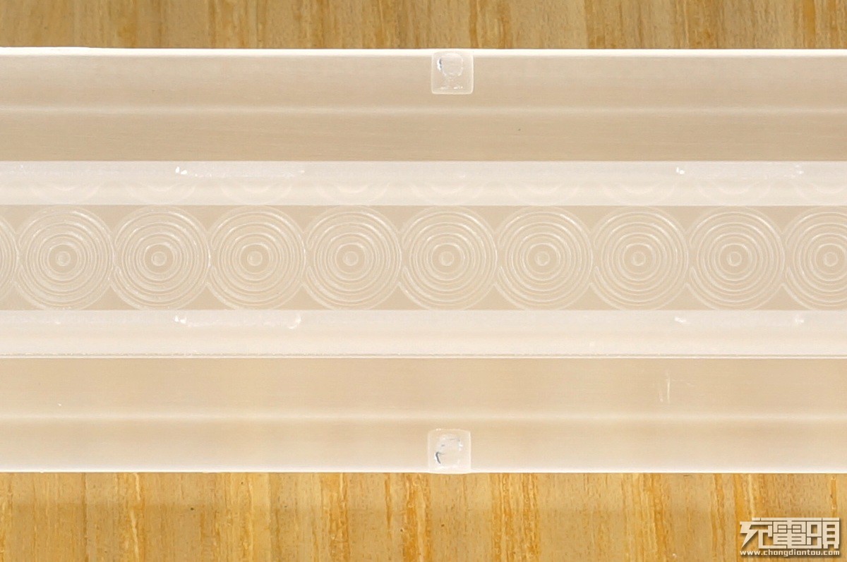 摩米士无线充电台灯,摩米士momax10000