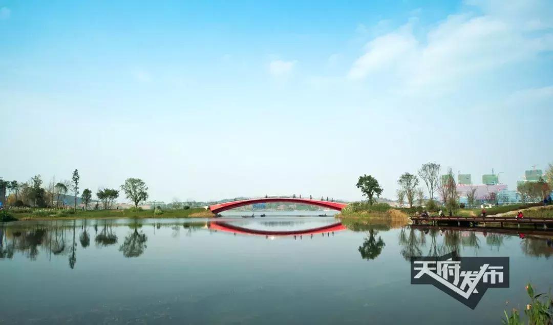 在兴隆湖上班怎么样,在天府新区兴隆湖上班的人