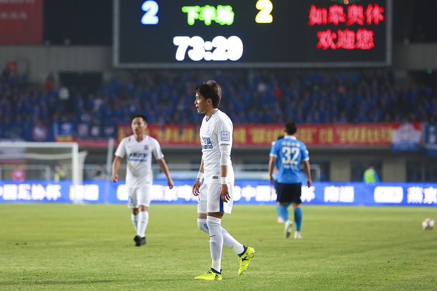 足协杯上海申花客场作战江西北门,中超上海申花1-0南通支云赛后谢场
