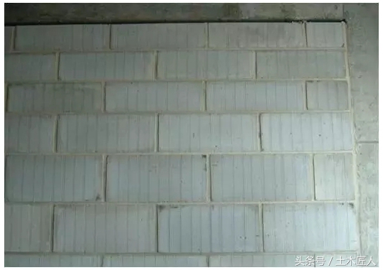 穿插施工如何实施及注意事项,围墙砌筑安全注意事项