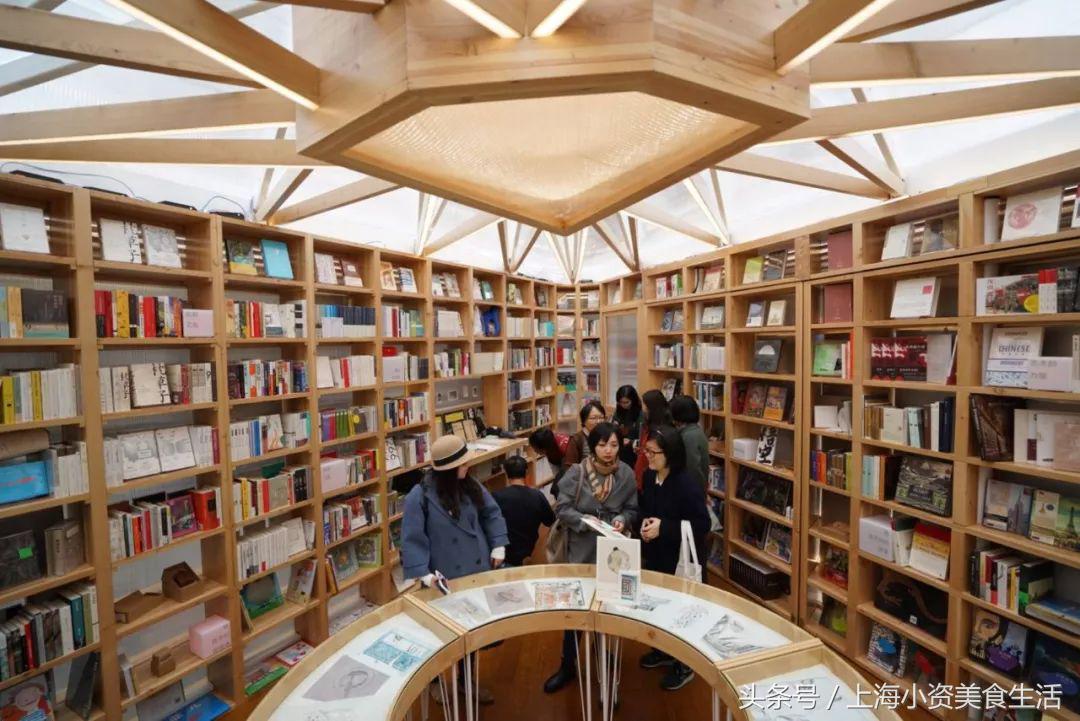 读书季让我们一起走进书香,读书环境优美的书店
