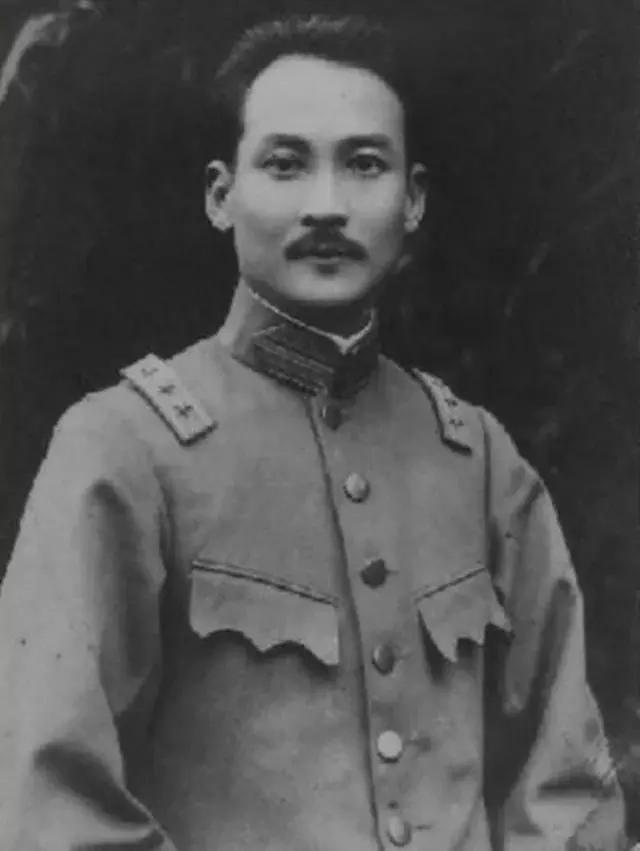 鲁迅很多人不知道的成就,鲁迅家庭背景和评价