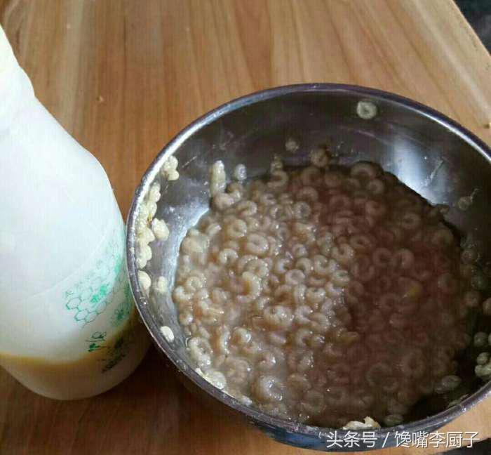 纯正蜂王浆功效作用是什么,蜂王浆的营养价值好怎么保存