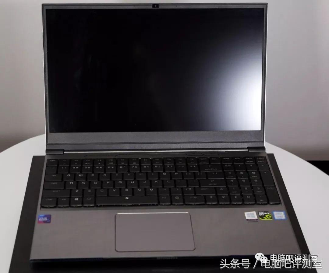 机械革命z2电竞版测评,机械革命深海幽灵z2全面屏