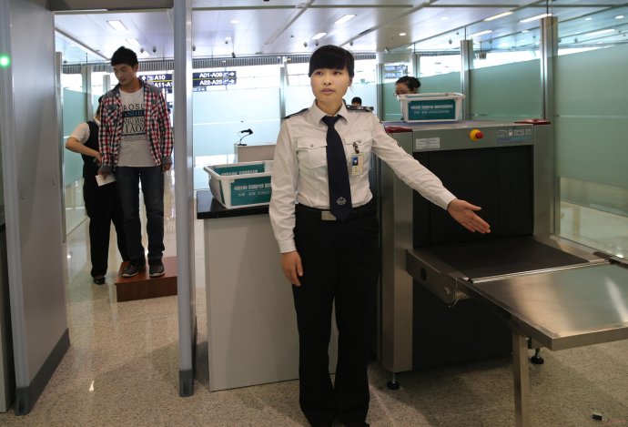 第一次坐飞机最担心什么,第一次坐飞机有什么麻烦