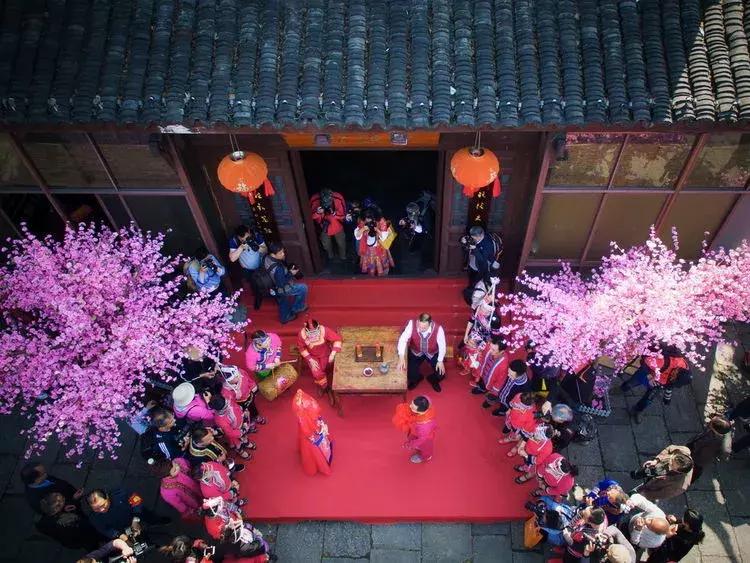 鐣叉棌椋庢儏鎽勫奖,杩愭渤鐣旂殑缇庢櫙