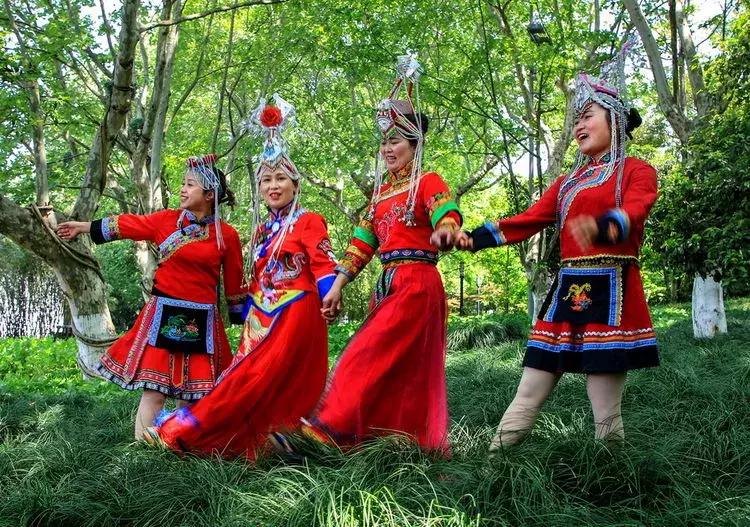 鐣叉棌椋庢儏鎽勫奖,杩愭渤鐣旂殑缇庢櫙