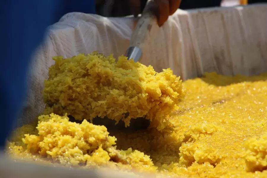 一碗螺蛳粉爱上一座城,一碗螺蛳粉只吃一半