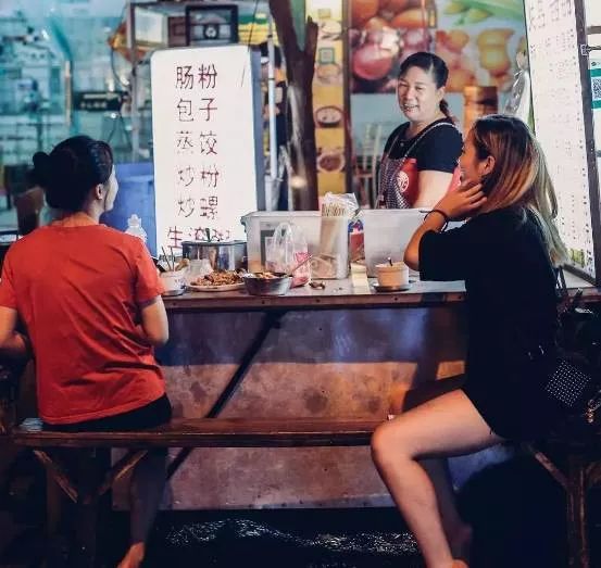 柳州螺蛳粉小城记忆,一碗螺蛳粉来一座城