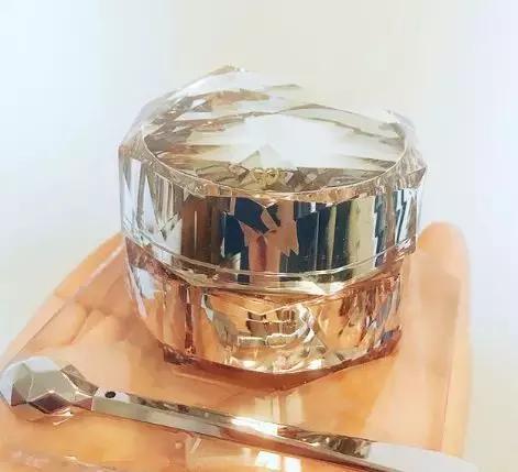 一恍11年，归来仍是少女颜！