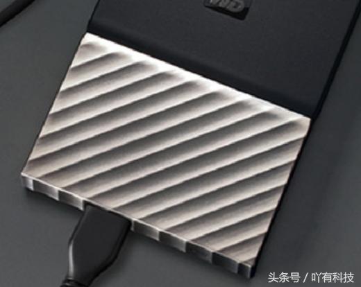 西部数据移动硬盘wdelements测评,西部数据mypassportssd移动硬盘