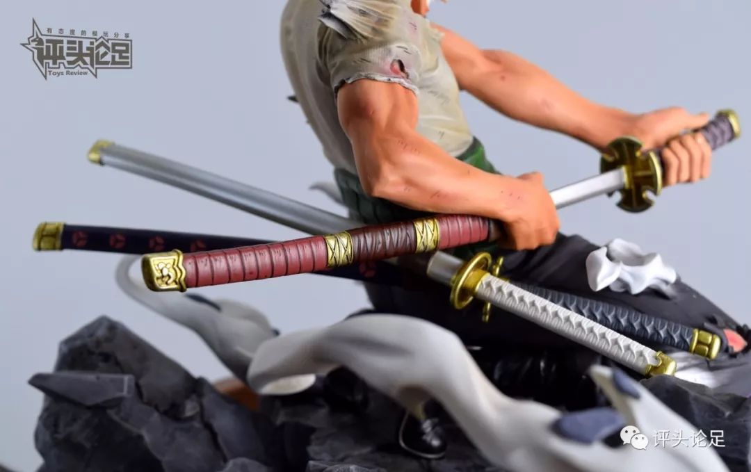 岛上死斗！帅哭！UCSTUDIO海贼王雕像手办索隆VS暴君熊