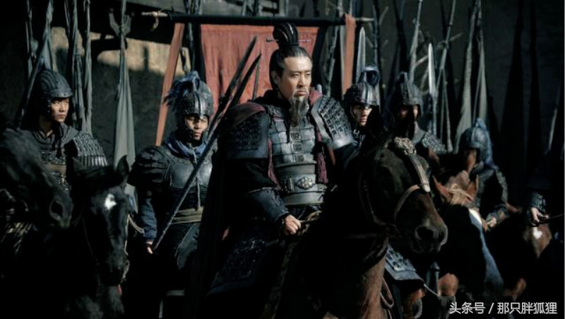 诸葛亮十大武器,诸葛亮时期蜀汉有多少军队