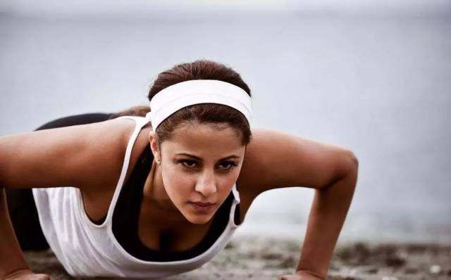 丰胸怎样变小胸,丰胸公认最有效的方法