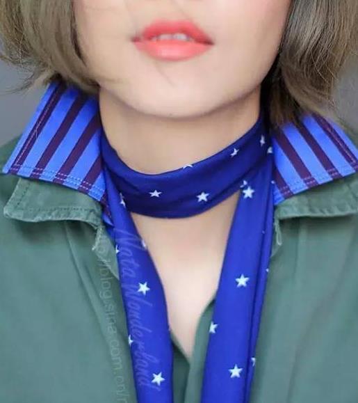 两支口红混搭怎么涂,两支口红怎么弄成一支