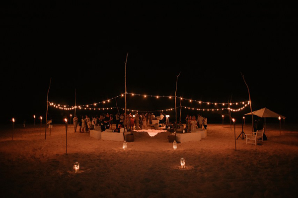 维密天使秀白色小翅膀,维密天使丝绸之路