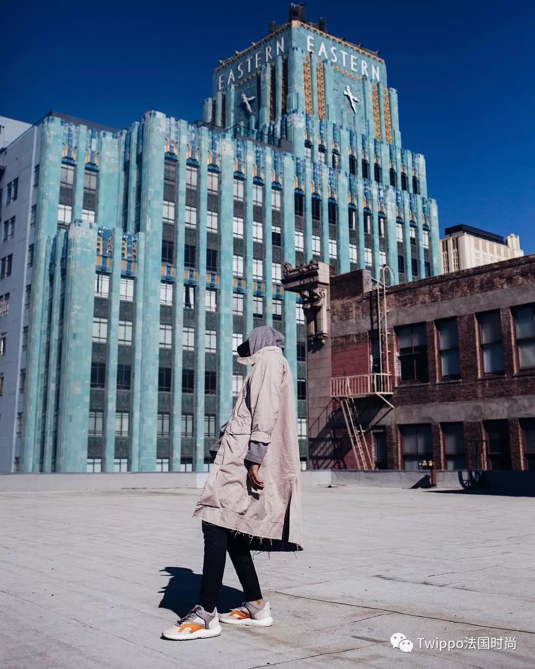 除了耐克阿迪好看的鞋子推荐,目前最流行的运动鞋品牌