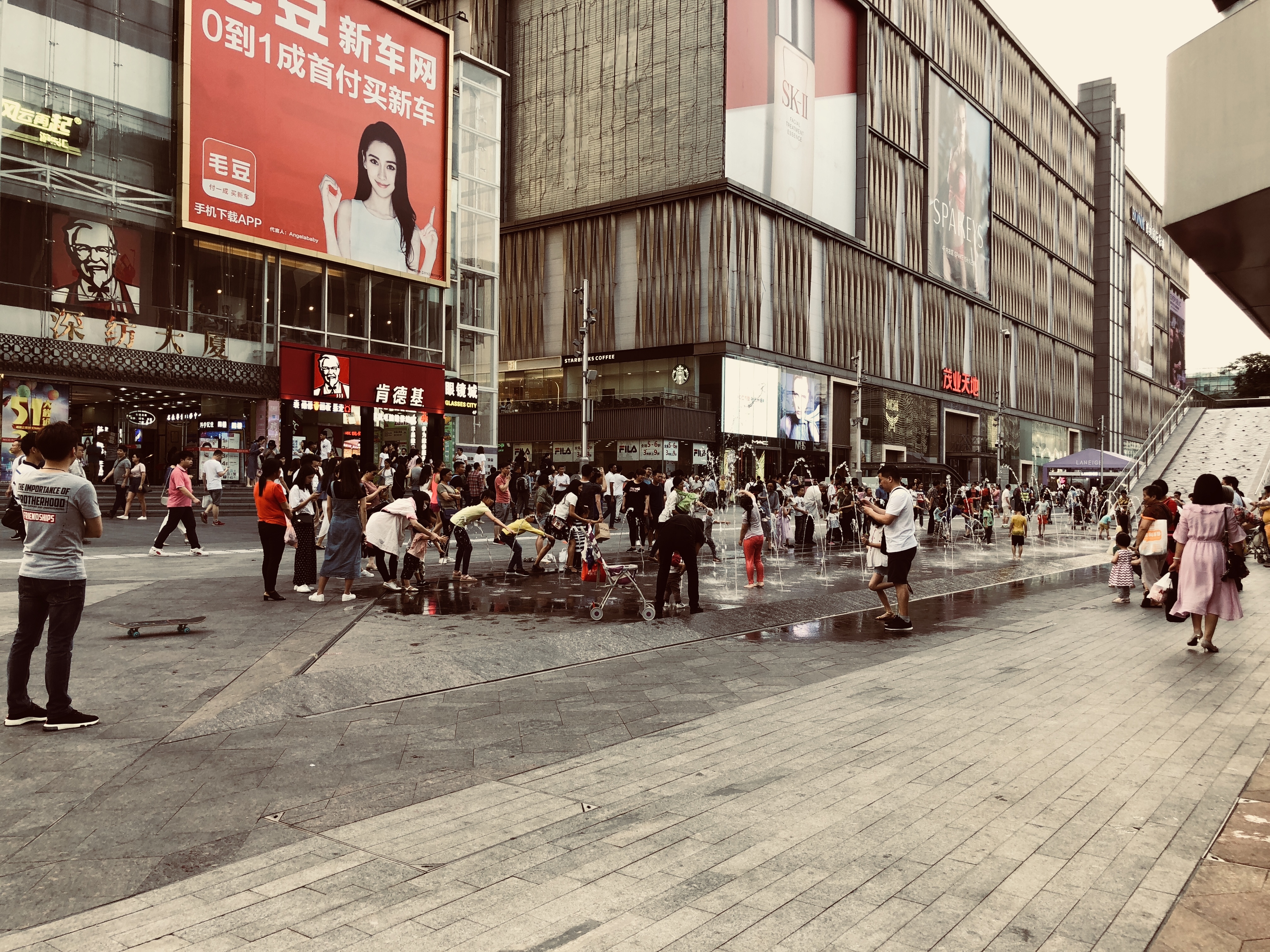 中国的电子产品批发市场在哪里,中国传统电子商城现状