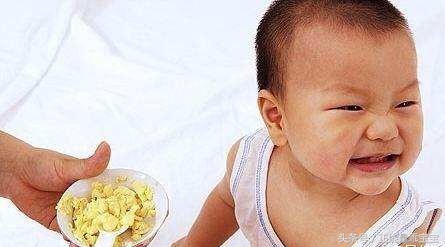 两岁孩子喂饭也不吃,不到2岁的孩子能喂饭吗