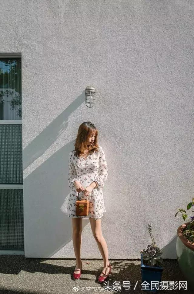 你负责貌美如花，我负责拍照那些一起开网店的摄影师情侣们~